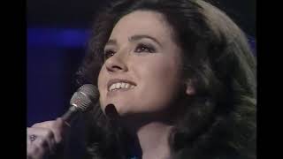 17. Italy 🇮🇹 | Gigliola Cinquetti - Si | 1974 Eurovision Song Contest