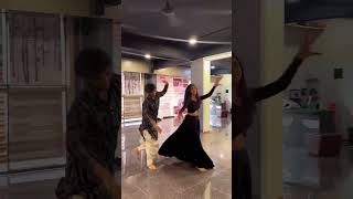 Kamariya | Couple Garba | Garba New Steps #dance #bollywooddance #folkdance