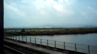 Ahmedabad passenger crosses Vasai creek & Bhayander, Naigaon stations at mps!