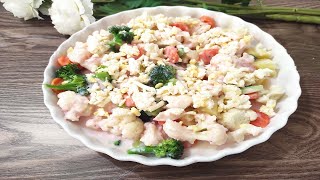 Приготовьте это вкусное блюдо с брокколи и цветной капустой, вкус которого вас приятно удивит.