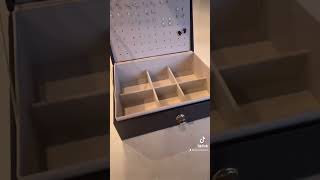 Simple jewelry organization