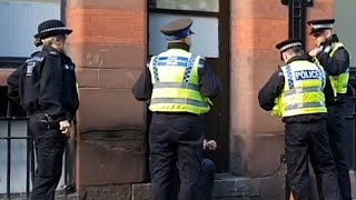 Police Scurry Manchester Watch The Last Minute Funny