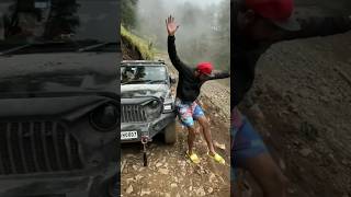 Bhai girte girte bacha Bhai thar off-road PE aya tha Jaan bachi thar shorts