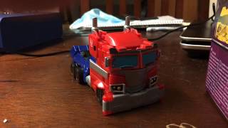 Transformers Cyber verse Deluxe class Optimus Prime