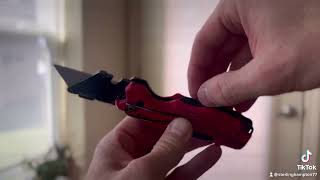 Milwaukee utility knife ￼￼