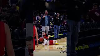 Little kid Breaks Ankles