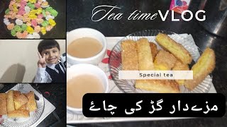 Master chef uqasha is making tea,