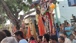 పీర్లు ఎత్తుకొని dance వేయడం. కులం మతం బేదం లేకుండా పిల్లలు, పెద్దలు అందరూ కలిసి సరదాగా చేసే పండుగ