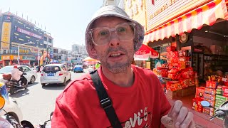 SO DIFFERENT !! - Chinese New Year in Rural China with my In-Laws.