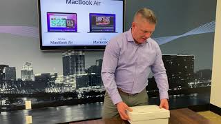 Unboxing the MacBook Air M2