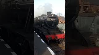 LMS 8F 48305 heads a mixed freight through Quorn and Woodhouse GCR 27/01/2024 #train #railway