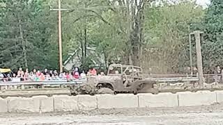 Buck Brown in 36-54 MOD Class at Vassar Bog #compbog #mudbog #mudbogging #megatruck