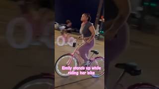 Emily can stand up and ride her pink bike 🚲 🩷 #loudegange #bikeride #emilysears