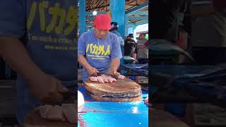 Slicing fresh tuna meats #shorts #fyp #reels #mukbang #viral #tunacuttingskills #fishing #delicious