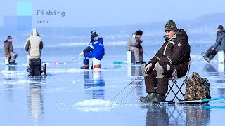 Amazing Giant Fish Fishing Skill in the ice river || Top fishing techniques in the arctic