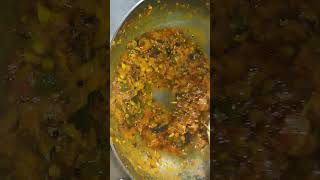 Puri bhaji😋(पुरी भाजी)#viral #treding #fodie #homemade #testyfood #bhaji #youtubeshorts #shortvideo😋