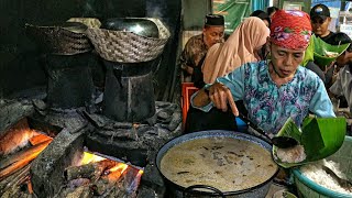 CUMA NASI LODEH TAPI YANG MAKAN RAME!!! NASI LODEH MBOK SEMAH JOMBANG