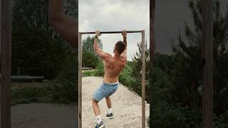 Один из самых сложных элементов на турнике!🙂‍↕️‼️#workout #sports #streetfood #спорт #калининград