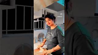 Gol roti kyun😜🤪 #youtubeshorts #viral #shortvideo #comedy #trending