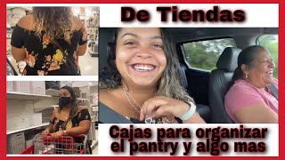 De Tiendas buscando Cajas  para organizar  el Pantry y algo Mas