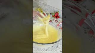 شوية تكات لكيكة الفراولةالناجحة |some tricks to have a delicious strawberry cake 🍰 #shorts