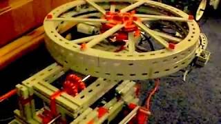 Fischertechnik engine and gearbox construction detail (Lego Meccano Knex automatic transmission)