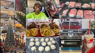 VLOG😍:Spend The Day With Me//Errands//Thrifting//My Younger Sister Taught Us How To Cook Chapatis.