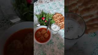 شام:کوفته تبریزی.الهی که این سفره معمور باد/همیشه پر از نعمت و نور باد.