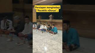 Yang penting rizki masih mengalir di Negeri ini...