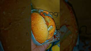 crunch mini burger 🍔 #fatimaaslam #foodie #viral #shortvideo #love #2023