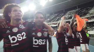 Em Dezembro de 81 - Torcida e Jogadores do Flamengo Cantando