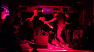 Piranhas "San Berdoo" live at 1332 Records' Punk Monday! Boise, Idaho 11-21-2011