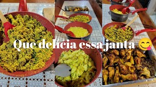 Jantar simples e gostoso/comida caseira feita com amor.