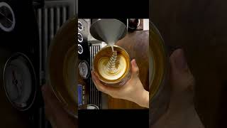 Swan latte art at its finest. 🦢☕️Vid by @lydian_latte #kruve #swan #latteart #espresso #coffee