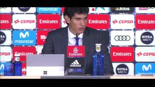 Rueda de prensa de Vallejo como nuevo jugador del Real Madrid.