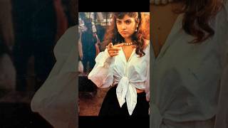 Thandi thandi mithi mithi aahe bharun #rang #divyabharti #evergreenhits #shorts #viral #alkayagnik