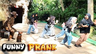 SO FUNNY COWBOY PRANK.The UItimate Crazy prank