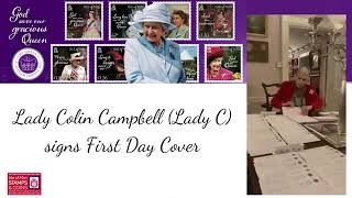 Lady Colin Campbell hand-signs limited edition covers