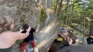 The Dyno (V2) - Tall Beta: Squamish Bouldering [Pfiff]