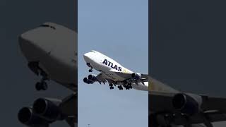 Atlas Air Boeing 747-400 take off!