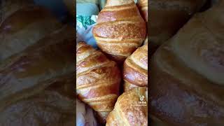 Best and Easy Croissant Recipe 🇲🇫 #cooking #food  #shorts #croissant #frenchcuisine