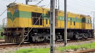 BUTTER YELLOW SHUNTER ENGINE MOVES AT DELHI WDS6AD 36318