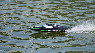 VOLANTEX Vector S High-Speed Remote Control Boat With Self-Righting & Reverse Function (797-4)