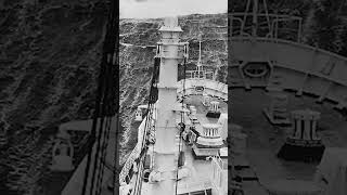 Insane ROGUE WAVE smashes into an ocean liner 🌊🚢