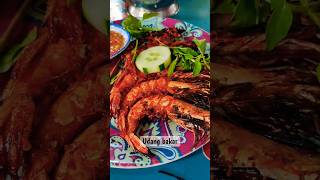 Ikan dan udang bakarnya enak | Rumah Makan Sulawesi di Kota Tarakan Kalimantan Utara #shorts