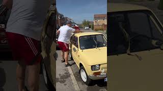 Myjemy Fuata 126p #126p #maluch #klasyczna #motoryzacja #fiat #fiat126p #car