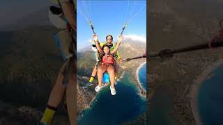 Eğer sen de mutluysan Alkışla. 👏👏 #shorts #ölüdeniz #paragliding