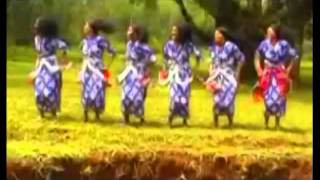 New Ethiopian Amharic Music  - ምንትዋብ ቢሆነኝ _ ና የኔ ሸበላ _.mp4