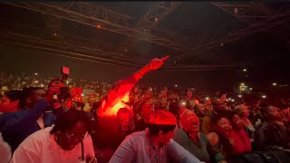 Arly au Piano zénith de paris ( Souvenir de Nu look )