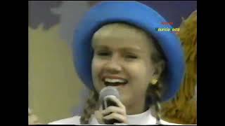 ELIANA CANTA A DANÇA DOS BICHOS NO SHOW MARAVILHA 1996 !!